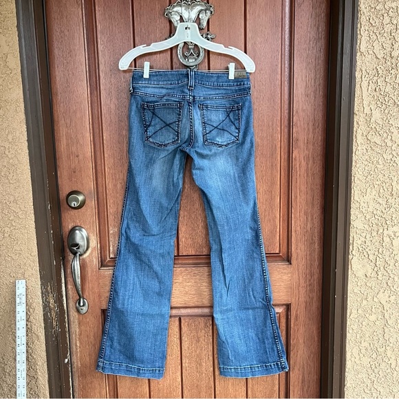 Classic Blue Women's Jeans - Picture 3 of 10